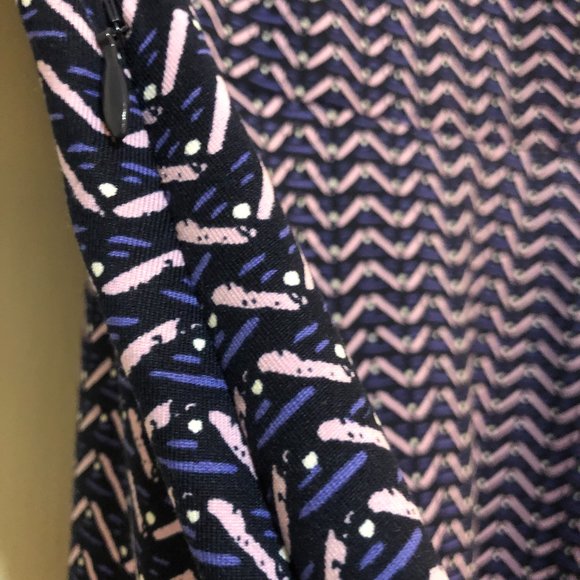 Wrap Front Dress Size M 3/4 Sleeves Stretch Travel Favorite - Picture 9 of 11